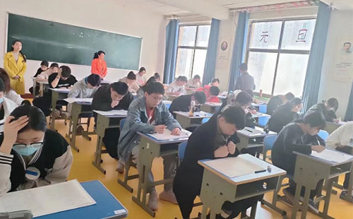 全封闭复读学校的教育密码