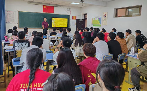 小雪：冬意渐浓，学子逐梦时